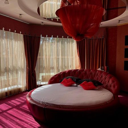 Aqvium Hotel Dnyipropetrovszk Kültér fotó