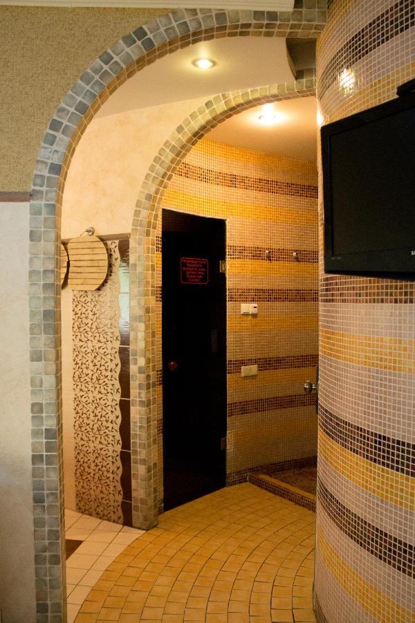 Aqvium Hotel Dnyipropetrovszk Kültér fotó