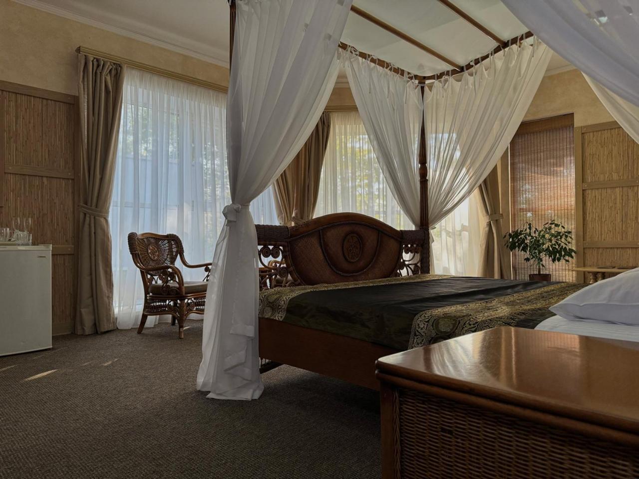 Aqvium Hotel Dnyipropetrovszk Kültér fotó