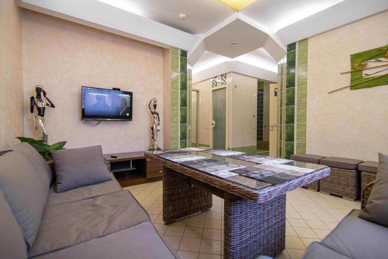 Aqvium Hotel Dnyipropetrovszk Kültér fotó